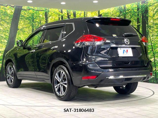 Nissan X-TRAIL 2018-03 8232528-17
