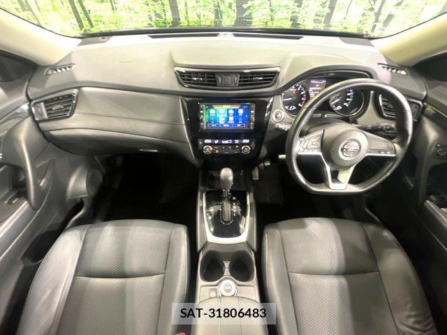 Nissan X-TRAIL 2018-03 8232528-2