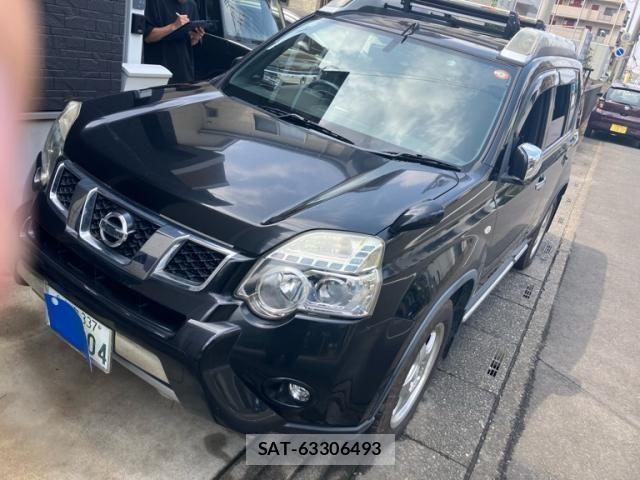Nissan X-TRAIL 2012-09 8232536-0