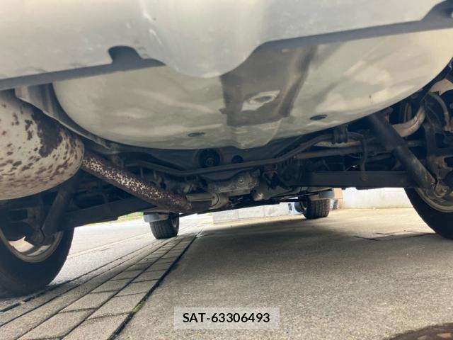 Nissan X-TRAIL 2012-09 8232536-23