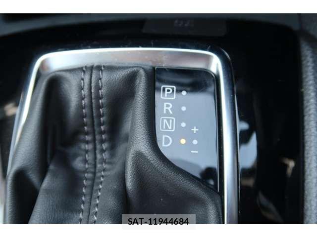 Nissan X-TRAIL 2022-08 8232526-6