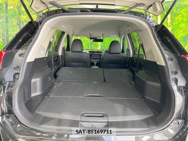 Nissan X-TRAIL 2022-07 8232518-9