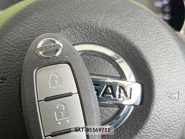 Nissan X-TRAIL 2022-07 8232518-5