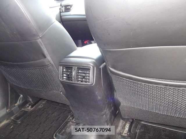 Nissan X-TRAIL 2021-09 8232519-15