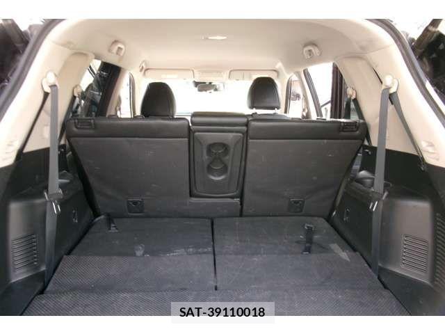 Nissan X-TRAIL 2016-09 8232532-19