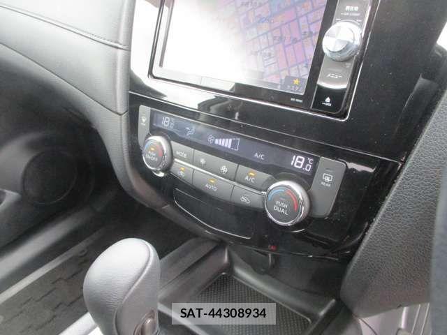 Nissan X-TRAIL 2018-03 8232527-11