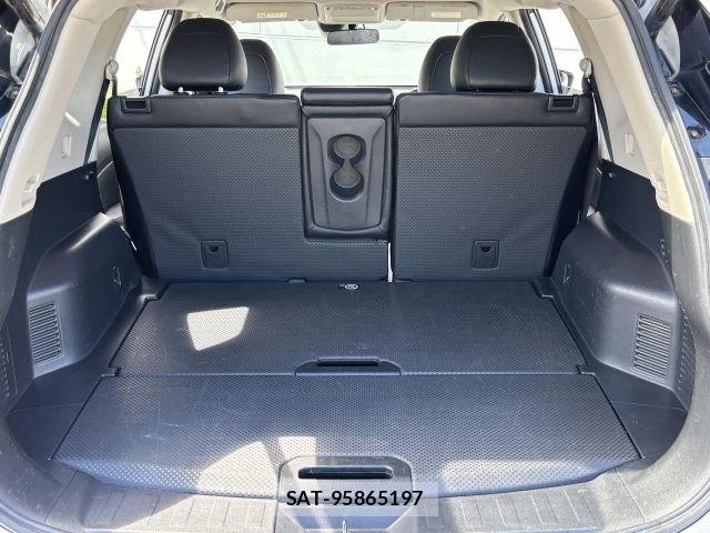 Nissan X-TRAIL 2017-12 8247252-11