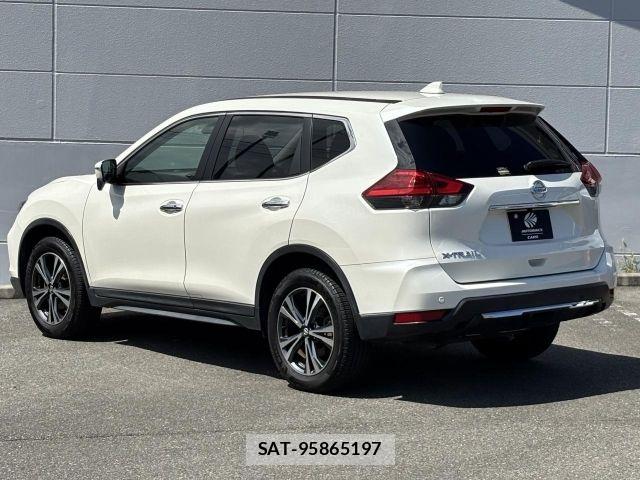Nissan X-TRAIL 2017-12 8247252-22