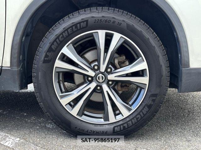 Nissan X-TRAIL 2017-12 8247252-26