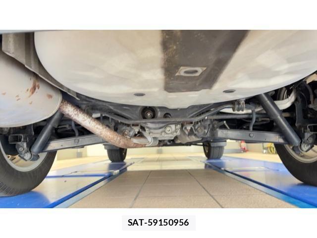 Nissan X-TRAIL 2011-11 8247258-16