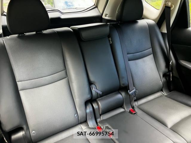 Nissan X-TRAIL 2017-09 8247257-13