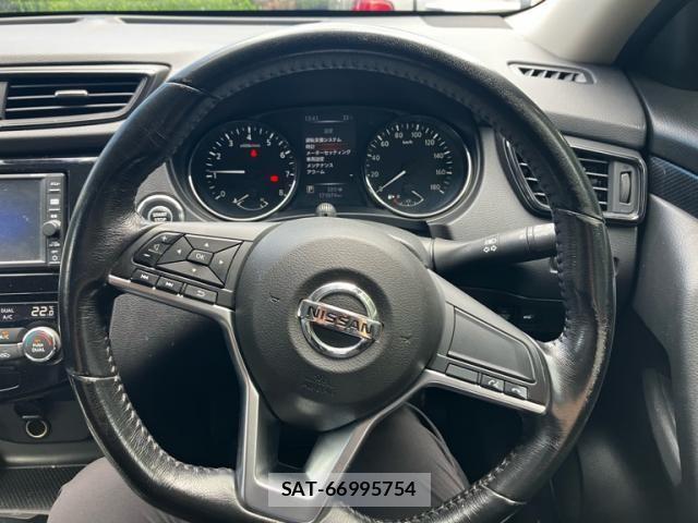 Nissan X-TRAIL 2017-09 8247257-14