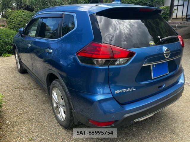 Nissan X-TRAIL 2017-09 8247257-4