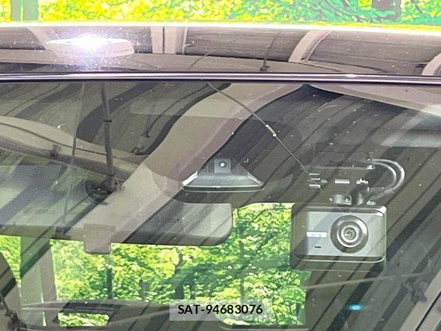 Nissan X-TRAIL 2016-06 8247251-4