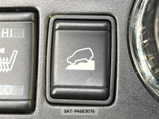 Nissan X-TRAIL 2016-06 8247251-7