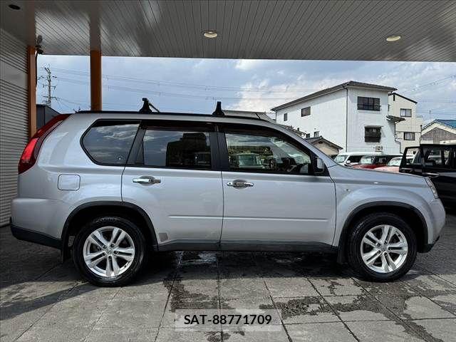Nissan X-TRAIL 2012-03 8247256-10