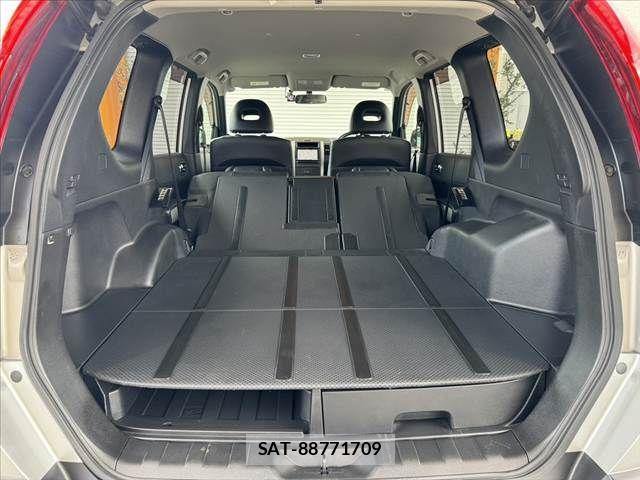 Nissan X-TRAIL 2012-03 8247256-20