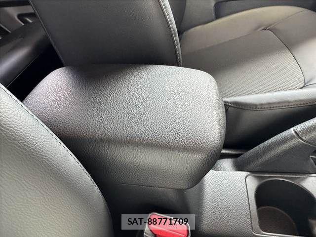 Nissan X-TRAIL 2012-03 8247256-27