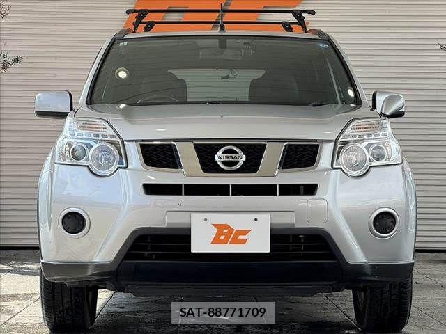 Nissan X-TRAIL 2012-03 8247256-8