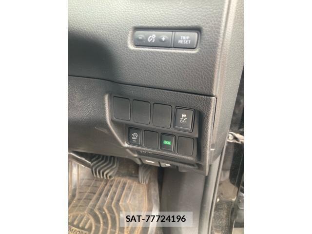 Nissan X-TRAIL 2016-05 8247259-19