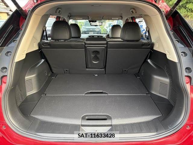 Nissan X-TRAIL 2018-09 8247250-9