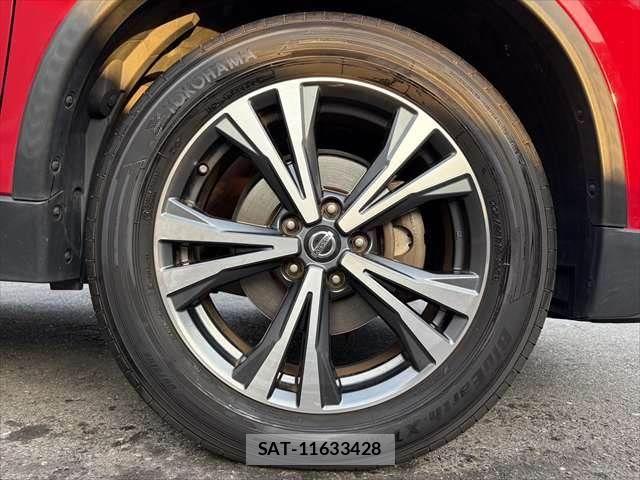Nissan X-TRAIL 2018-09 8247250-29
