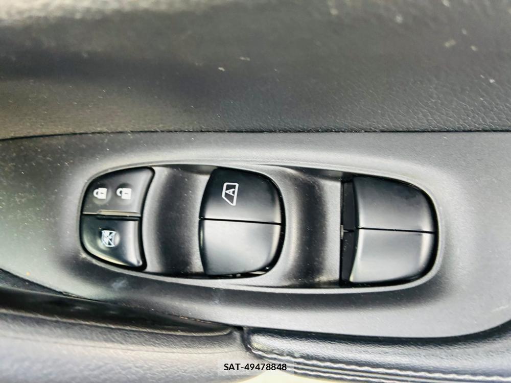 Nissan X-TRAIL 2019/02 8173290-20