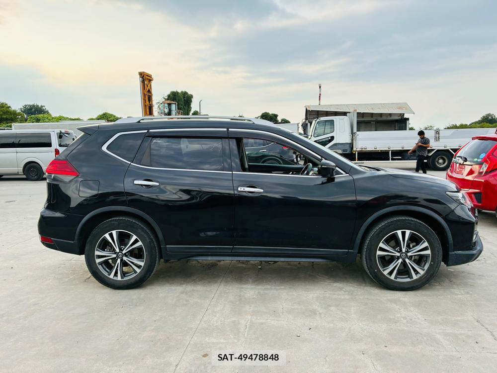 Nissan X-TRAIL 2019/02 8173290-5