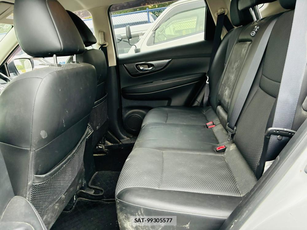Nissan X-TRAIL 2019-07 8226317-9