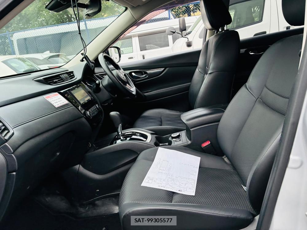 Nissan X-TRAIL 2019-07 8226317-10