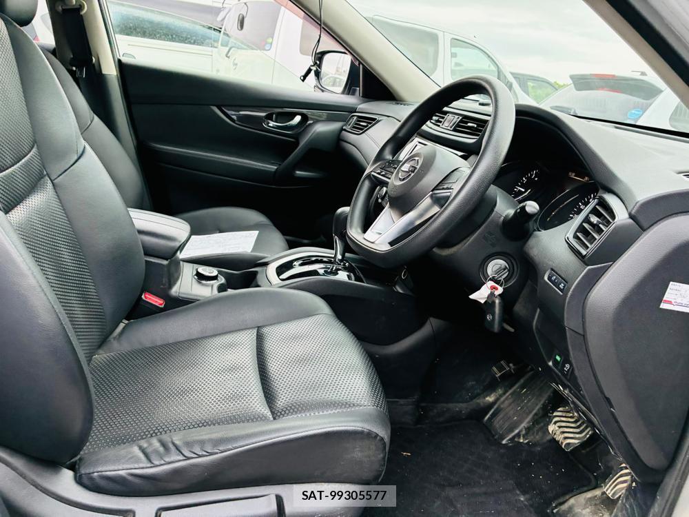 Nissan X-TRAIL 2019-07 8226317-11