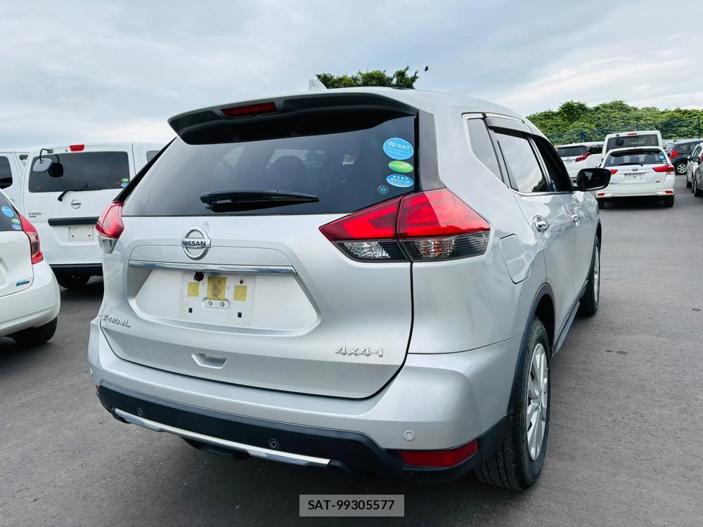 Nissan X-TRAIL 2019-07 8226317-4