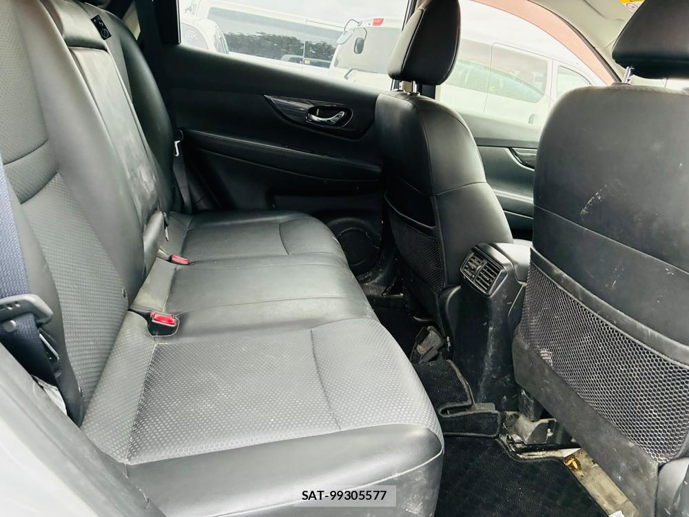Nissan X-TRAIL 2019-07 8226317-8
