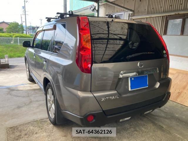 Nissan X-TRAIL 2009-07 8318288-7