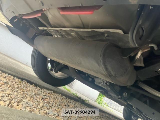Nissan X-TRAIL 2016-09 8318278-11