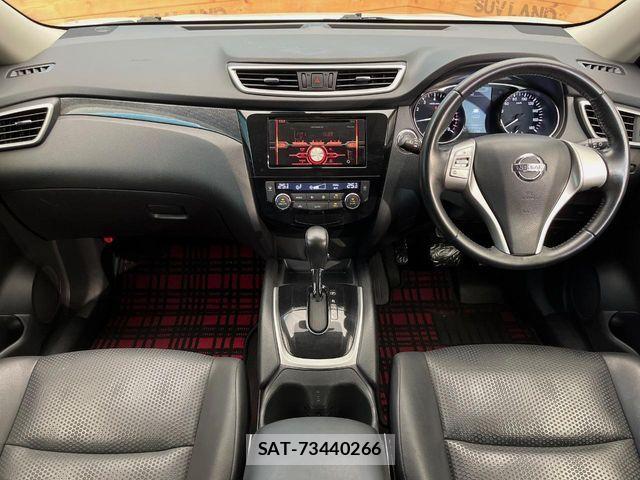 Nissan X-TRAIL 2015-03 8318275-1