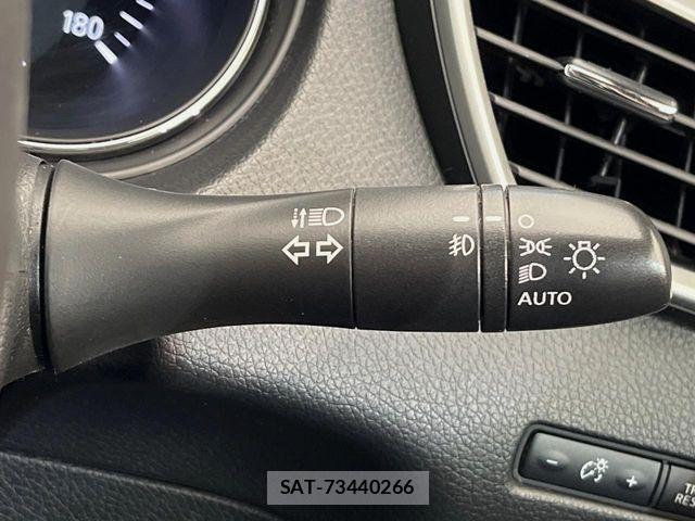 Nissan X-TRAIL 2015-03 8318275-6
