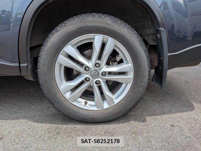 Nissan X-TRAIL 2012-04 8318276-29