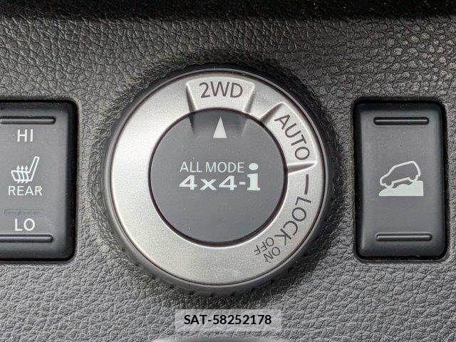 Nissan X-TRAIL 2012-04 8318276-7