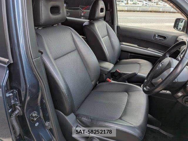 Nissan X-TRAIL 2012-04 8318276-8