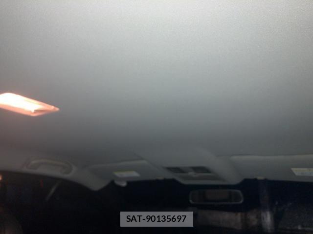 Nissan X-TRAIL 2012-07 8318282-11