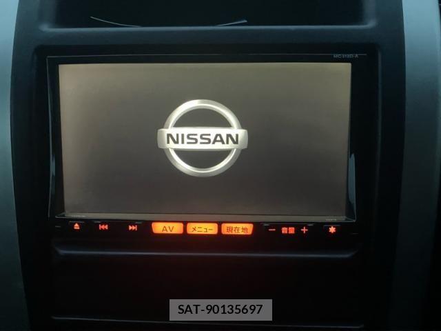Nissan X-TRAIL 2012-07 8318282-13