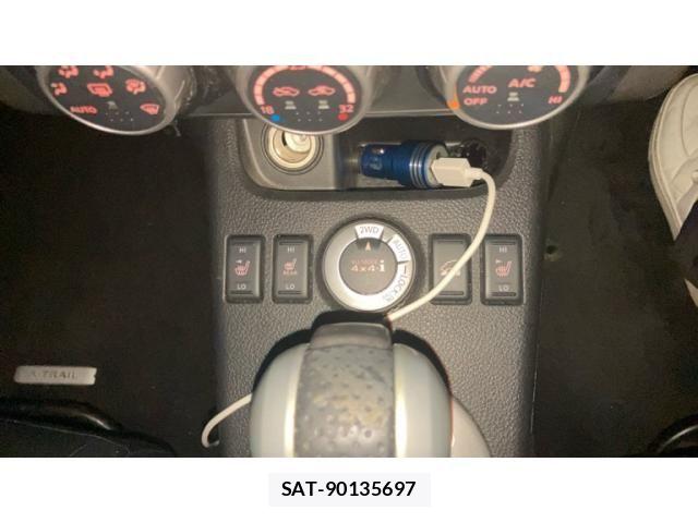 Nissan X-TRAIL 2012-07 8318282-19