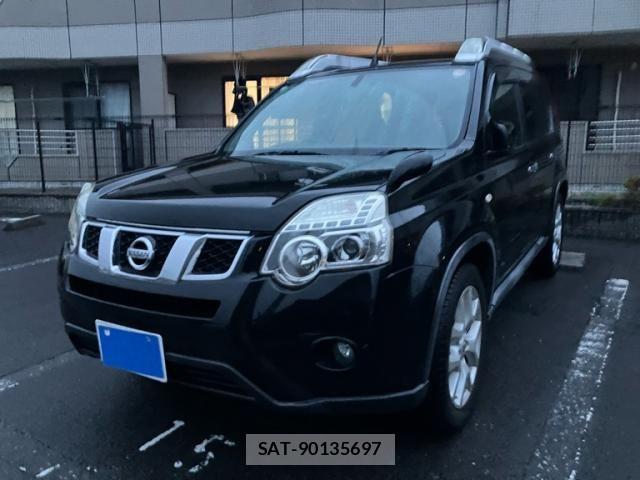 Nissan X-TRAIL 2012-07 8318282-2