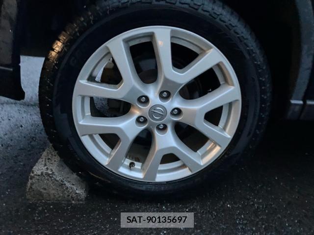 Nissan X-TRAIL 2012-07 8318282-5