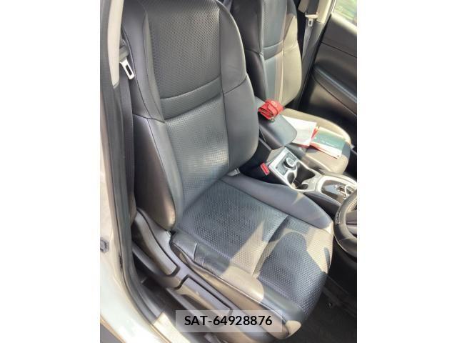 Nissan X-TRAIL 2016-07 8318279-17