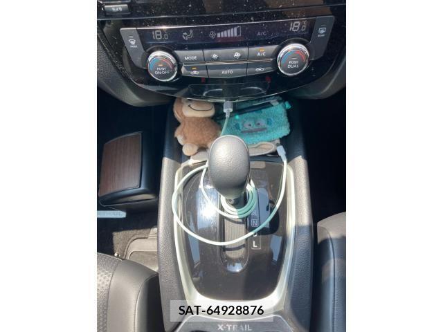 Nissan X-TRAIL 2016-07 8318279-21
