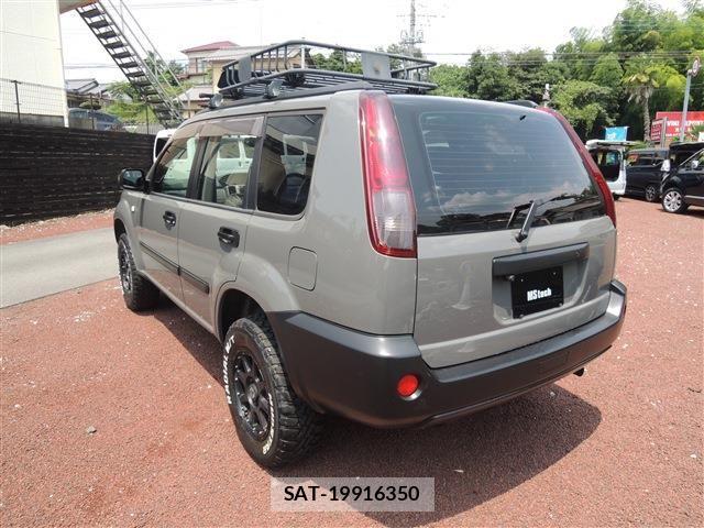 Nissan X-TRAIL 2005-05 8318274-13