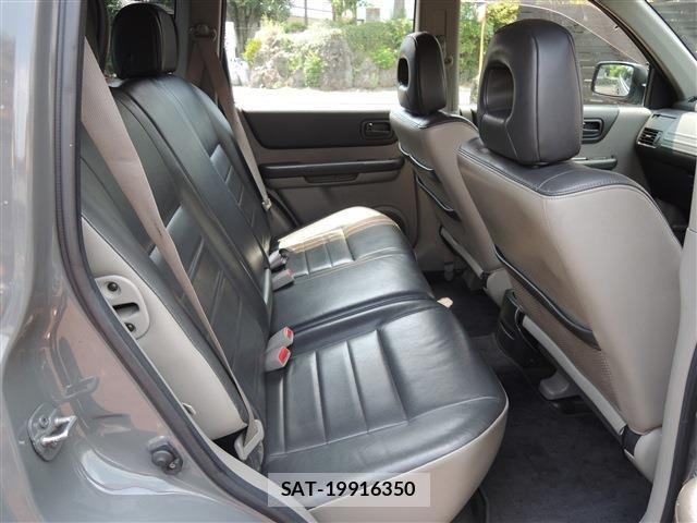Nissan X-TRAIL 2005-05 8318274-21