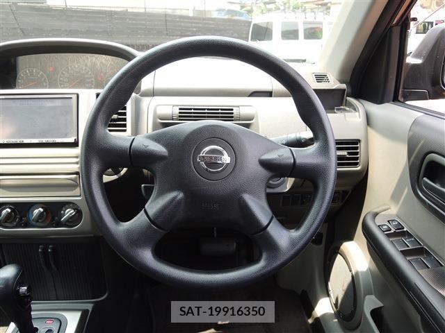 Nissan X-TRAIL 2005-05 8318274-23